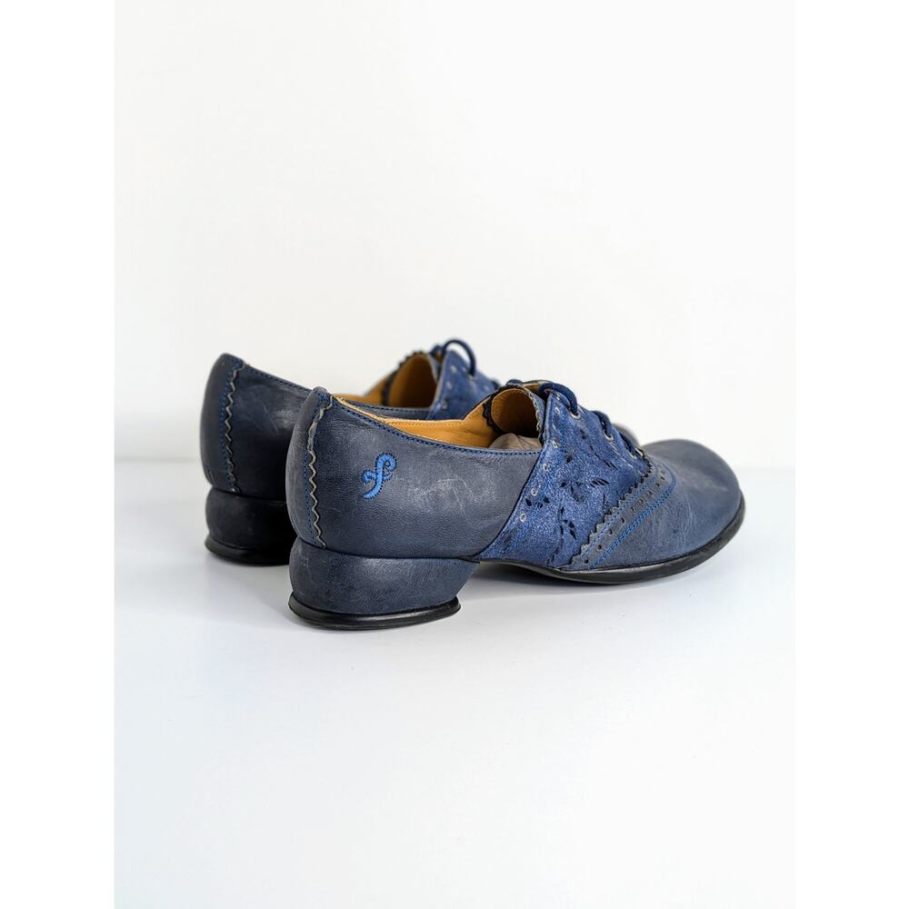 John Fluevog Erika Fellowship Oxford 9 Blue Two Tone Saddle Shoe Lace Low Heel - Picture 16 of 16